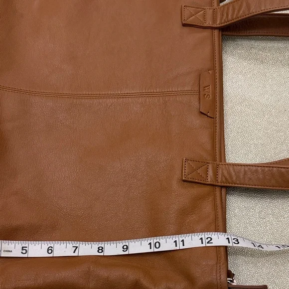 Leatherology Tote Bag with Pouch - Picture 11 of 11